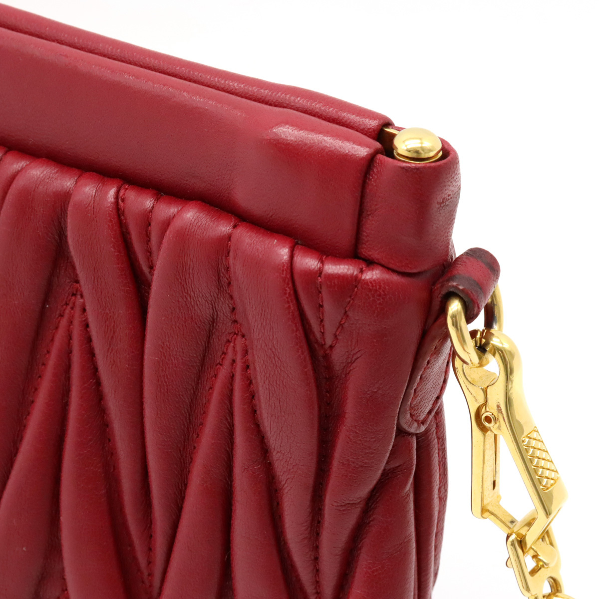 Miu Miu ミュウ ミュウ ミュウミュウ マテラッセ ショルダーバッグ