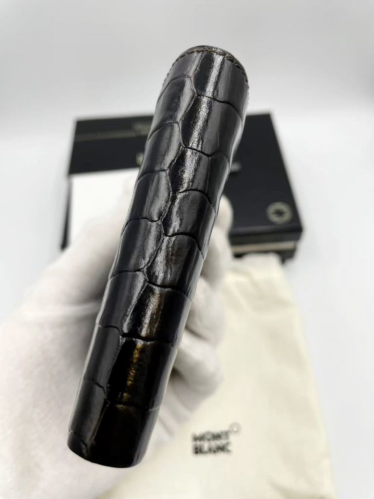 未使用品 モンブラン 二つ折り財布 小銭入れ付き ブラック クロコ型