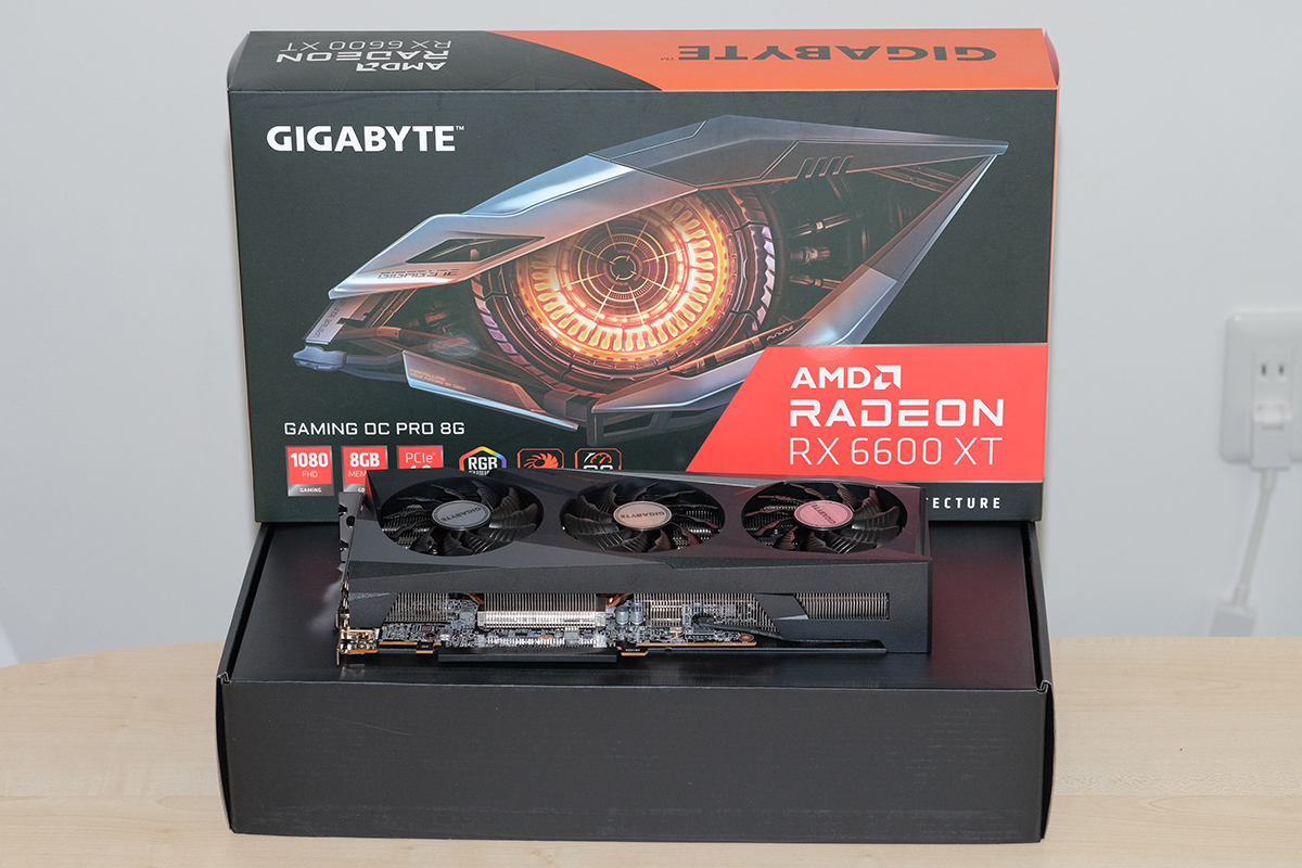新品同様 GIGABYTE GV-R66XTGAMING OC PRO-8GD RADEON RX 6600 XT