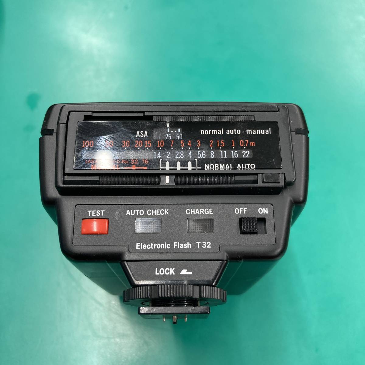 OLYMPUS electronic flash T32 утиль R01168