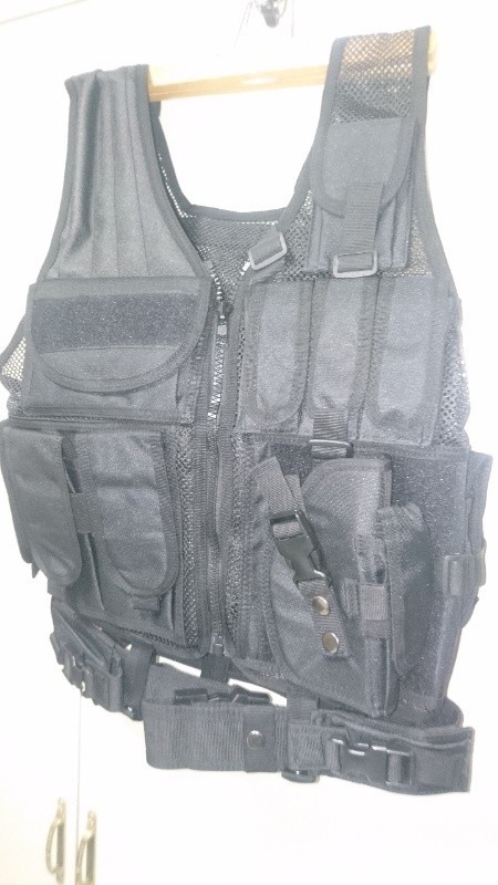 タクティカルベスト 黒 未使用品 unidete.pt