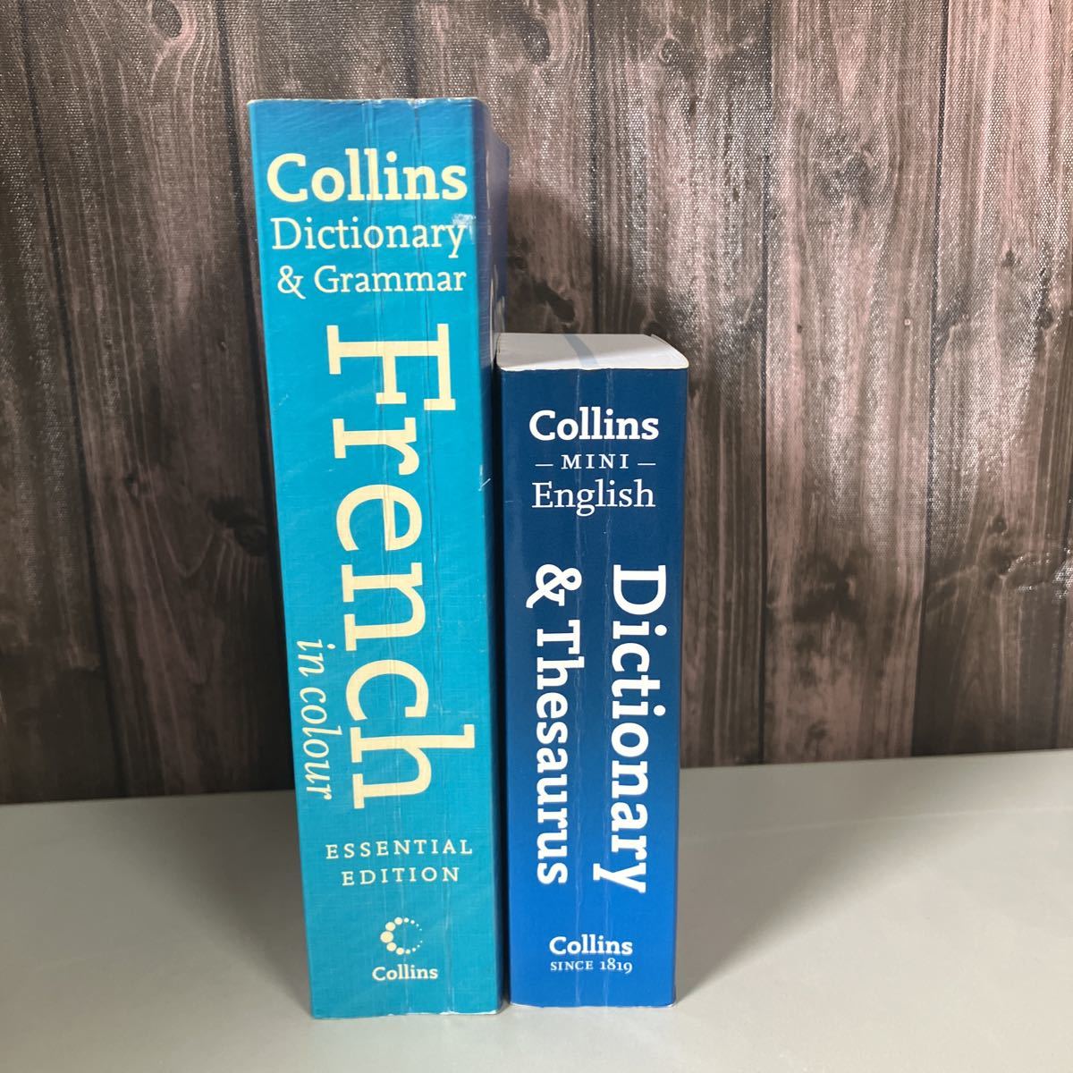 洋書 2冊セット　Collins Dictionaries コリンズ英語辞典(ミニ辞書) ●Collins French Essential コリンズ フランス語辞典●A1941-1_画像1