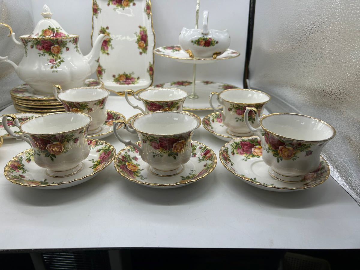 美品】ROYAL ALBERT ロイヤルアルバート カップ&ソーサー COUNTRY Rose
