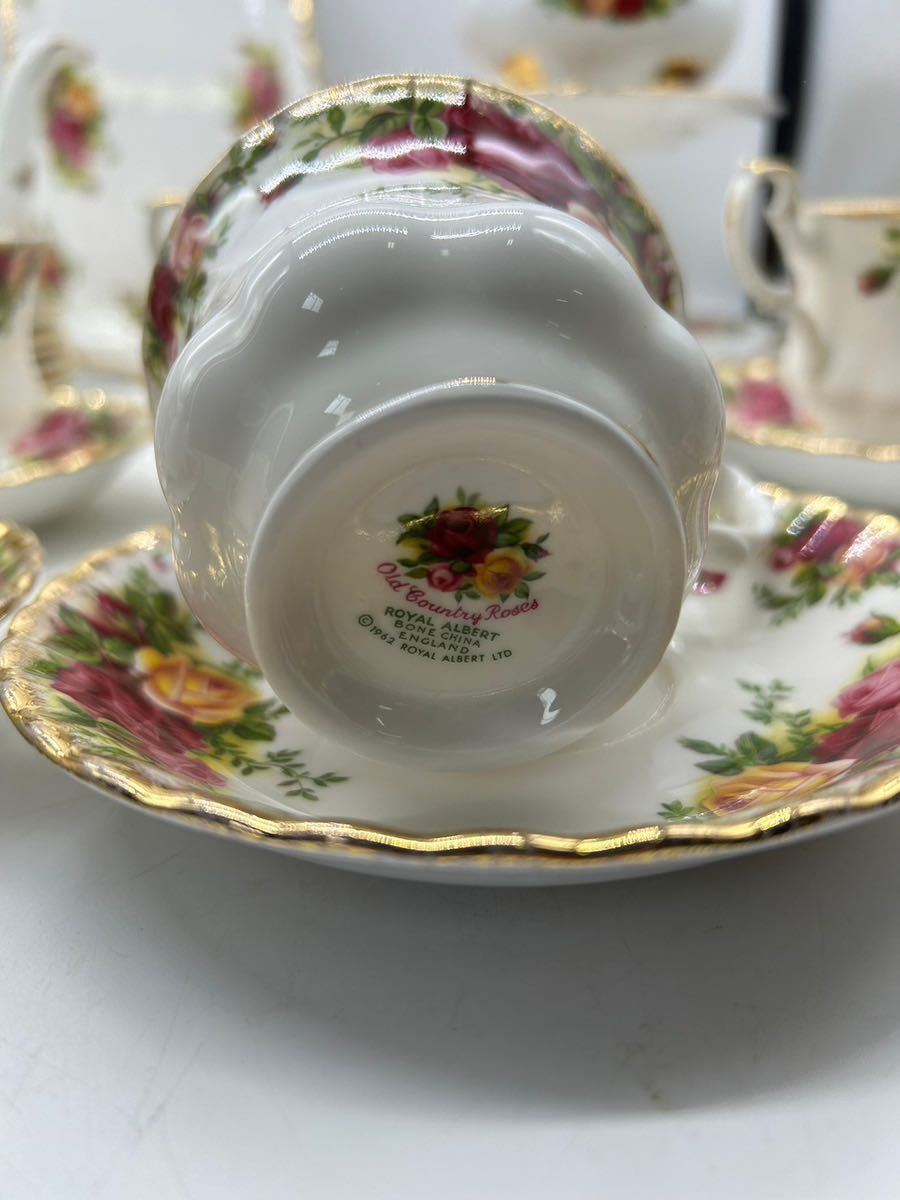 美品】ROYAL ALBERT ロイヤルアルバート カップ&ソーサー COUNTRY Rose