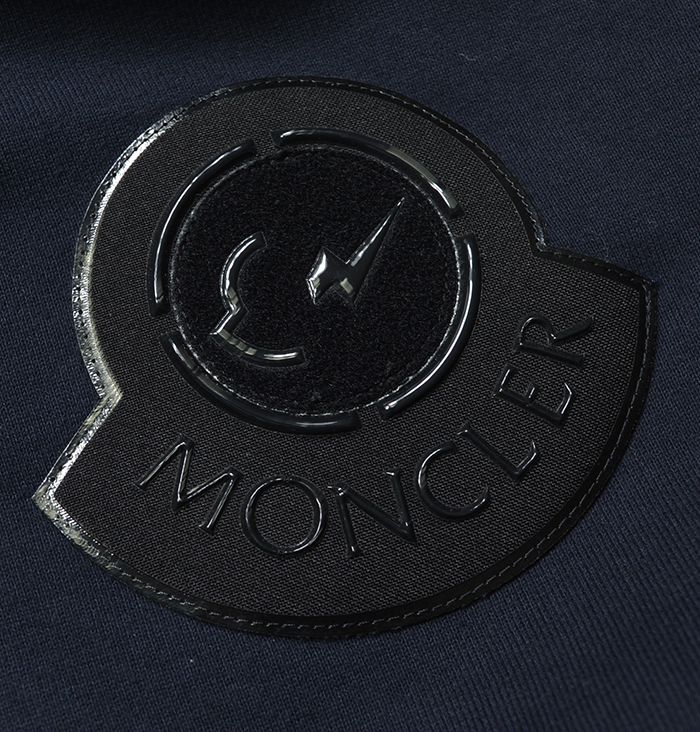 新品16万 モンクレール (XLサイズ) MONCLER×HIROSHI FUJIWARA ビックロゴデザイン！スウェットフルジップパーカー ブルゾン 藤原ヒロシ_画像4