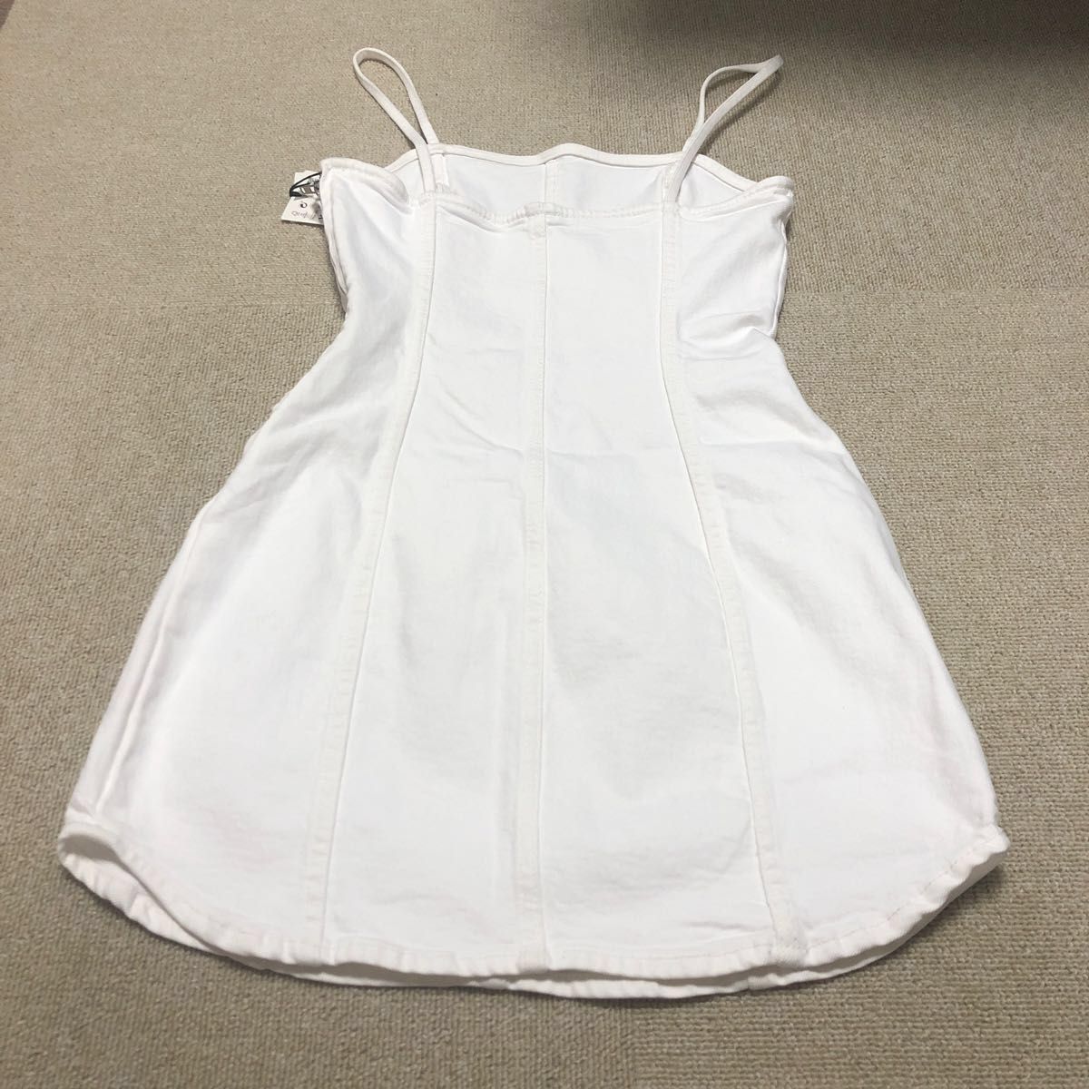 新品タグ付き 未使用品 ZARA ザラ ジーンズ ミニワンピース 白 新品タグ付き 未使用品 ZARA ザラ ジーンズ ミニワンピース 白