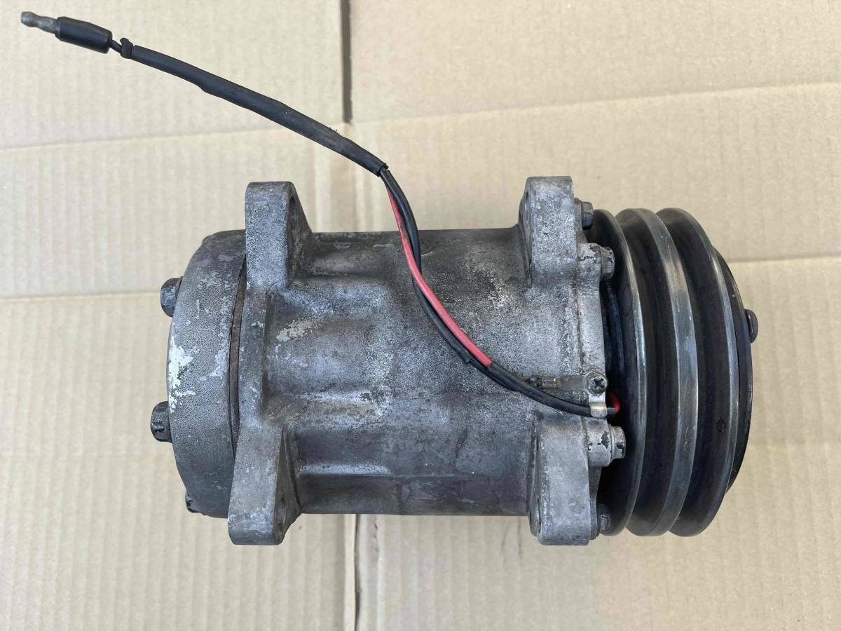 1988-91 Grand Wagoneer / JEEP GRAND WAGONEER for air conditioner A/C compressor used R12 Sanden / SANDEN SD709