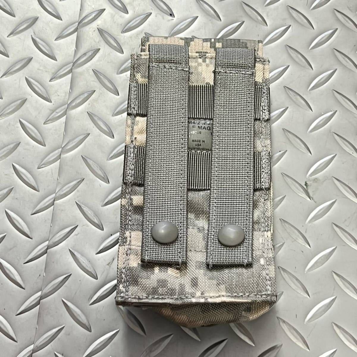 米軍放出品　沖縄　MP1-M4/2-MS-UCA M4 SINGLE MAG POUCH イーグル(INV H09)_画像2