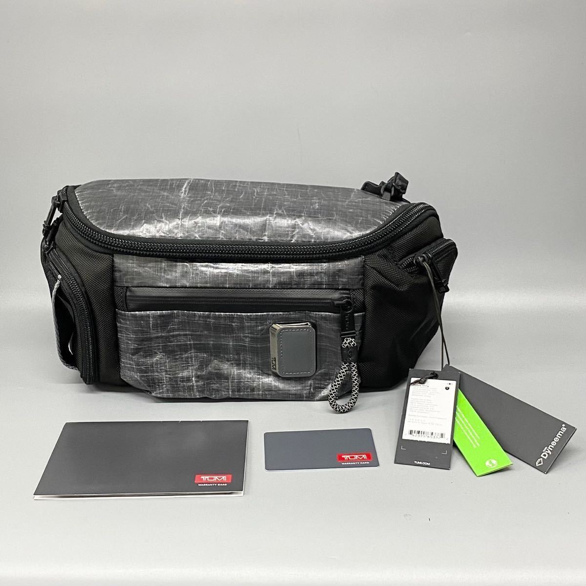 ほぼ未使用 ギャラ タグ付 TUMI トゥミ dyneema ボディーバッグ