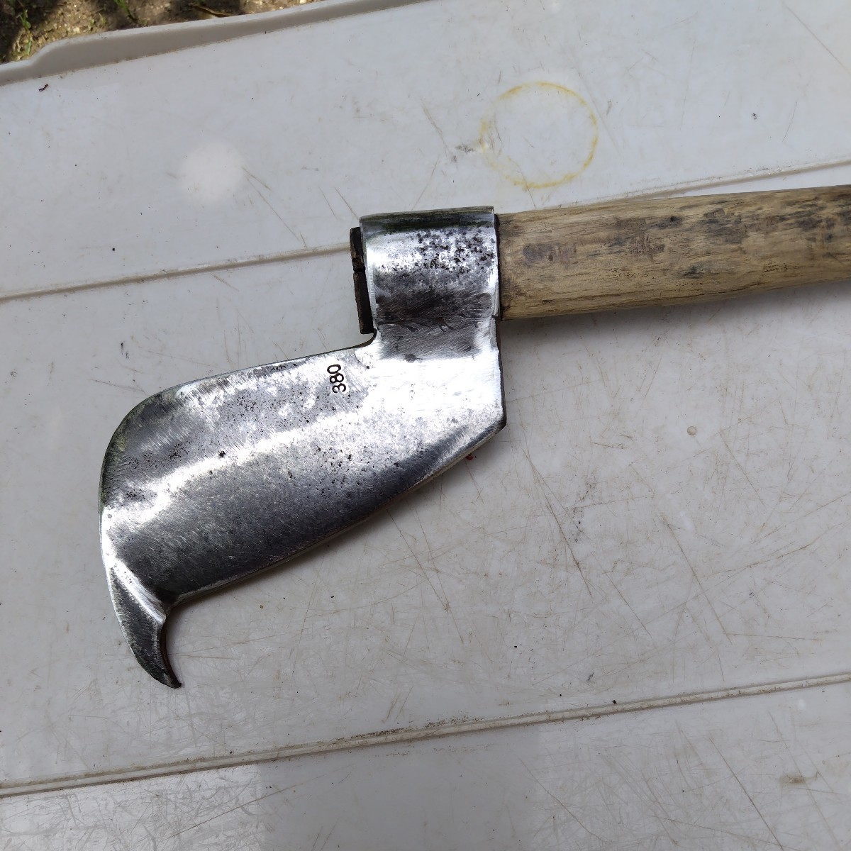  hatchet branch strike . for mountain . mountain work for earth . strike . cutlery 