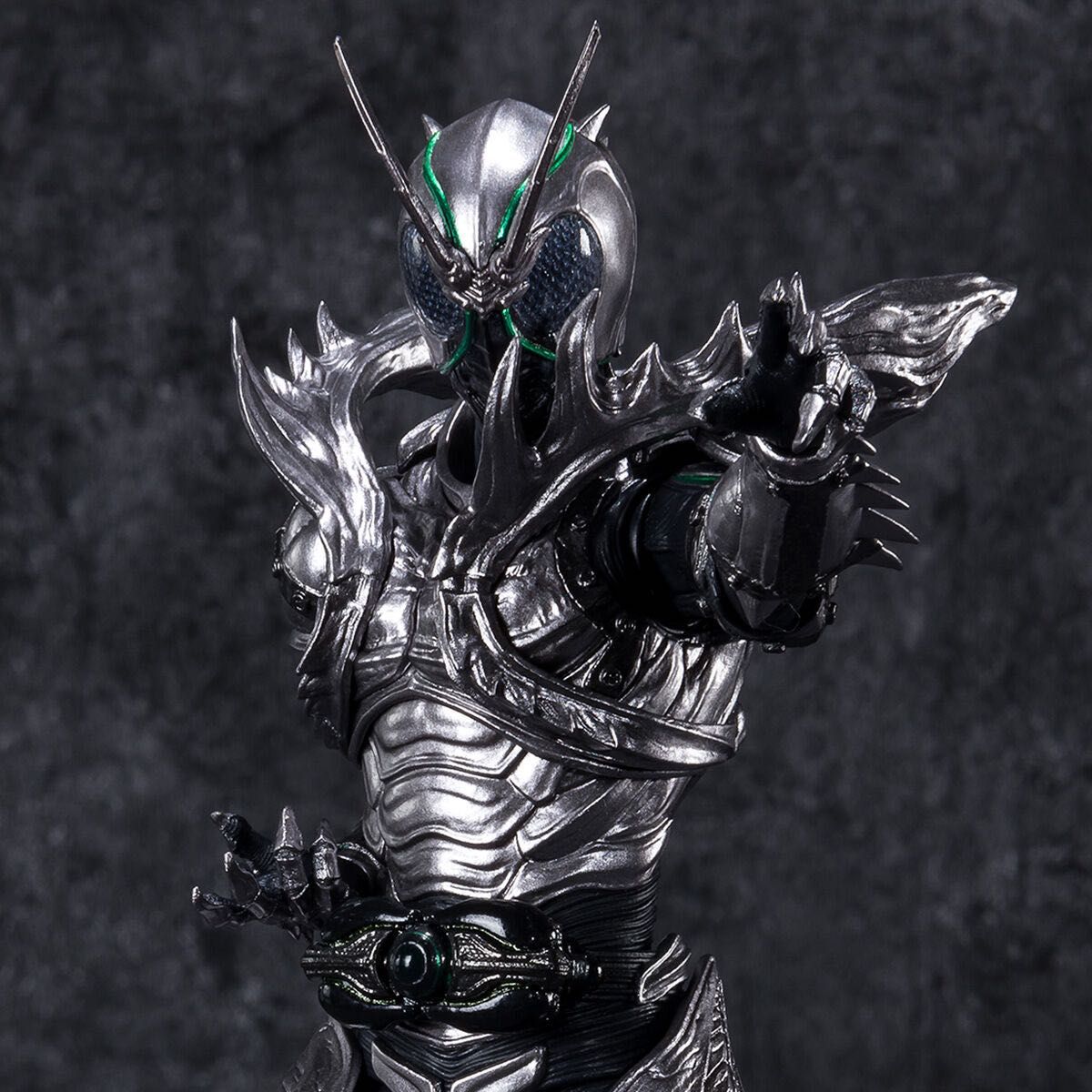 S.H.Figuarts 仮面ライダーSHADOWMOON 仮面ライダーBLACK SUN ブラック