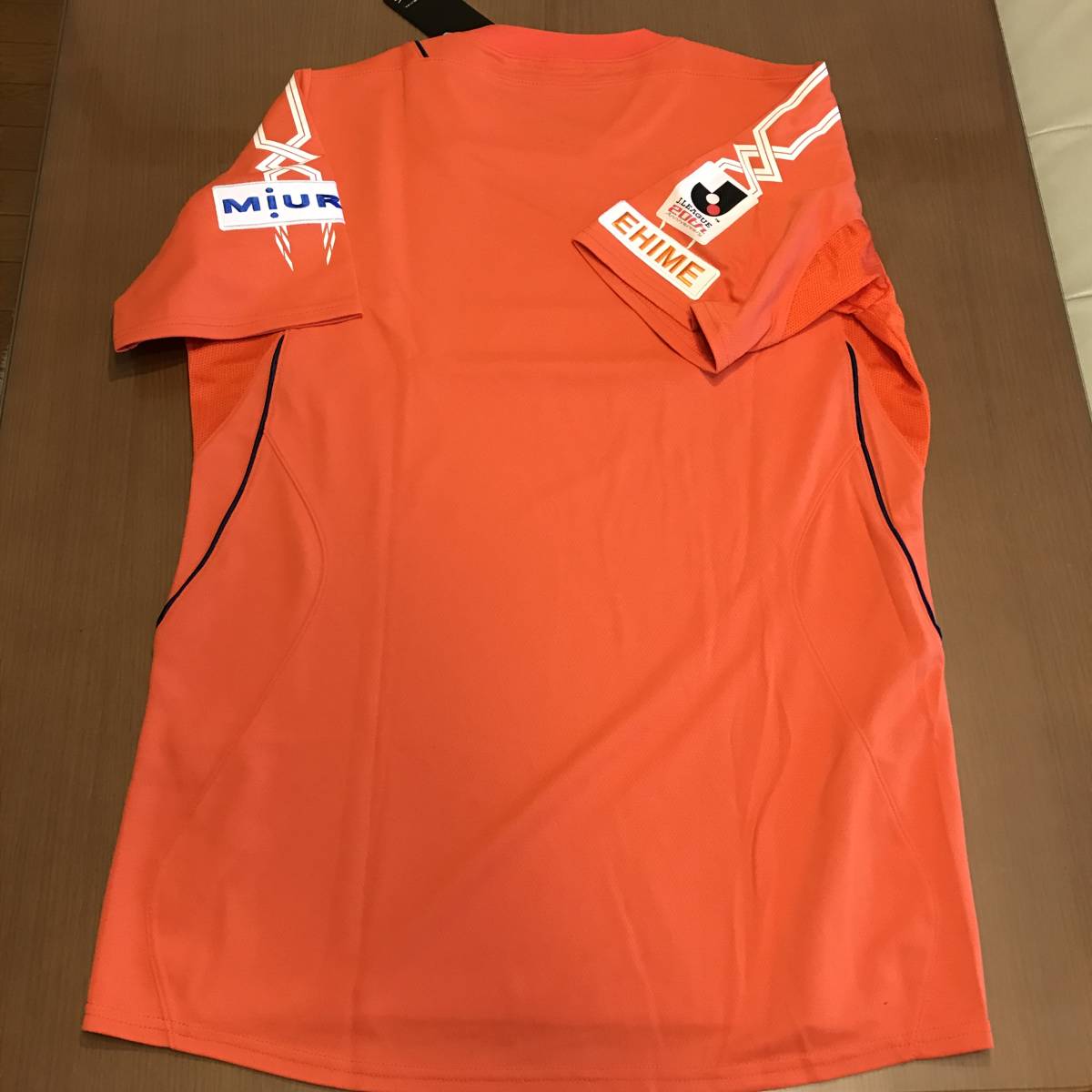 愛媛FC 選手 直筆サイン入り 2013 レプリカ ユニフォーム O 愛媛FC 選手 直筆サイン入り 2013 レプリカ ユニフォーム O