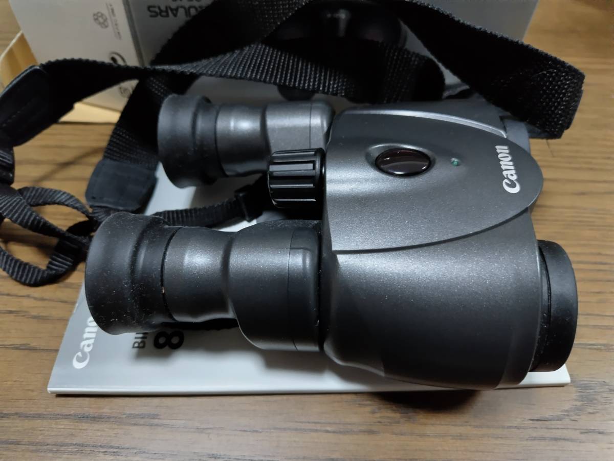 送料無料】CANON 8倍双眼鏡 防振双眼鏡 BINOCULARS 8×25 IS