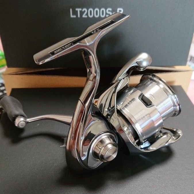 ダイワ スピニングリール 22イグジスト LT2000S-P 2022年モデル ダイワ スピニングリール 22イグジスト LT2000S-P 2022年モデル