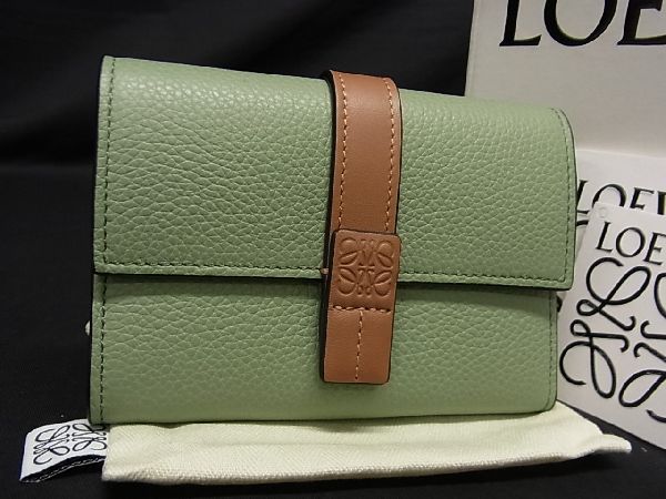 □新品□未使用□ LOEWE ロエベ アナグラム トライフォールド