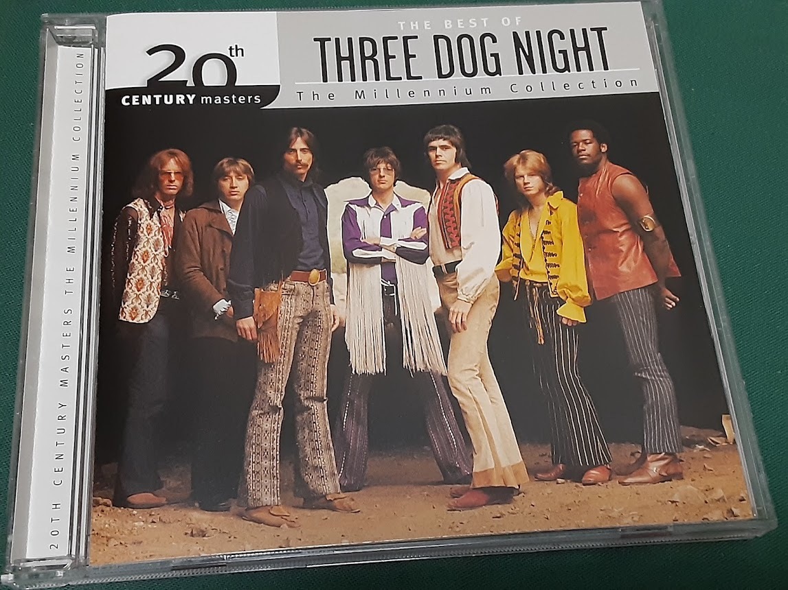 THREE DOG NIGHT　スリー・ドッグ・ナイト◆『The Millennium Collection』輸入盤CDユーズド品_画像1