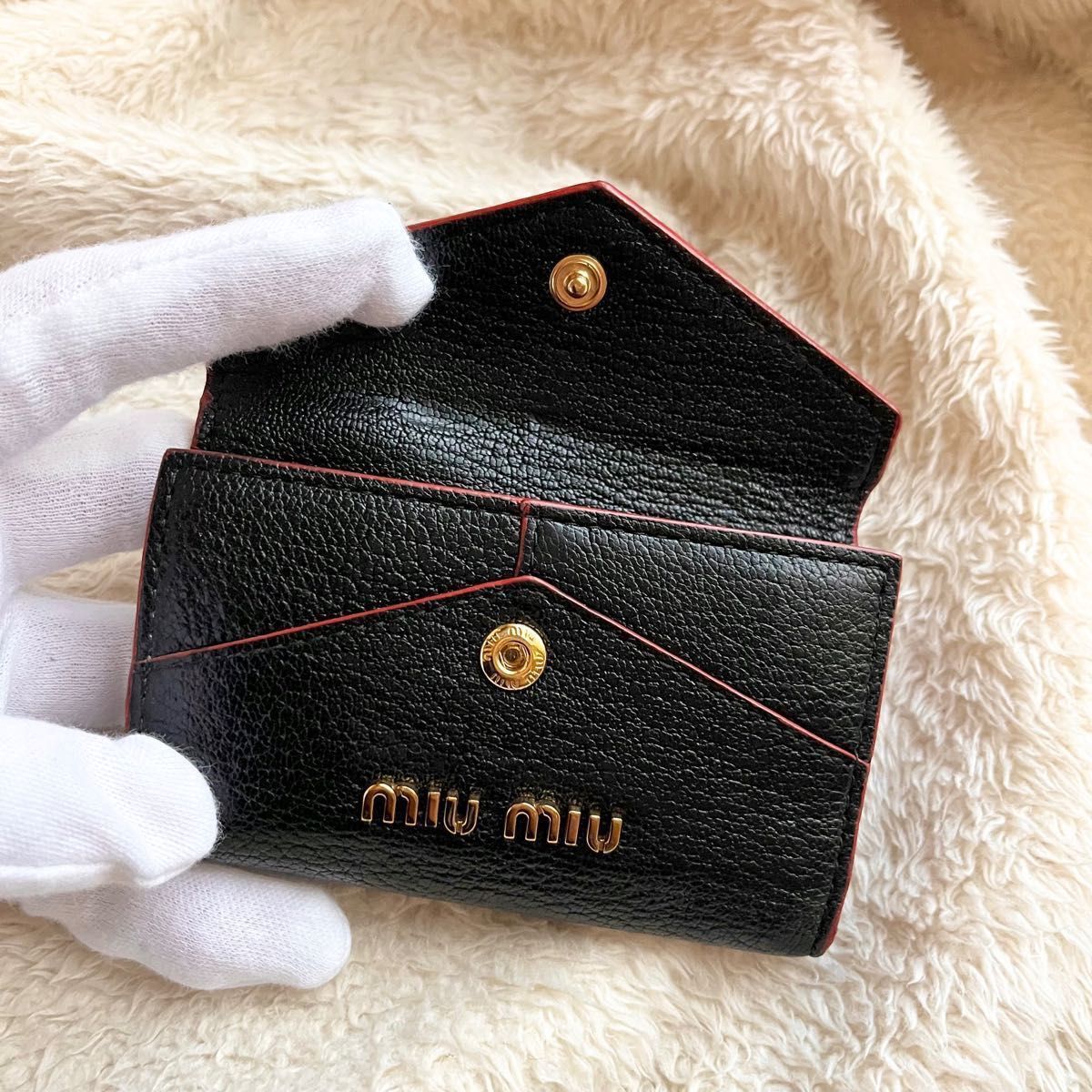 miumiu 黒 キーケースマドラス ブラック ラブレターミュウミュウ 箱