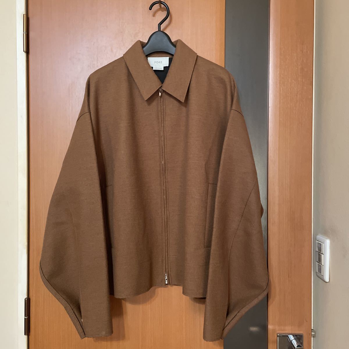 希少 定価5万円『YOKE』18A/W CUT-OFF DRIZZLER JACKET 希少 定価5万円『YOKE』18A/W CUT-OFF DRIZZLER JACKET