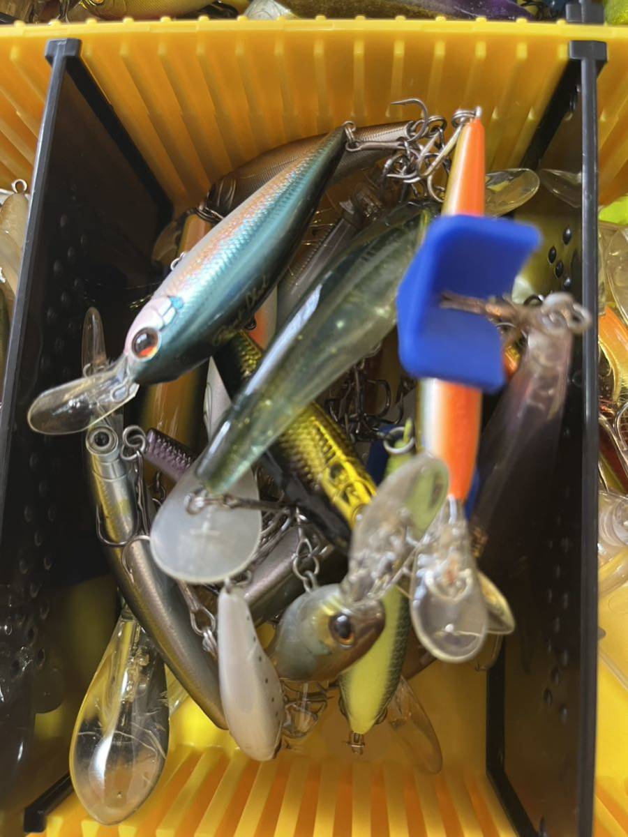 バス釣り引退の為、一軍ルアー全部売ります!タックルボックスごと