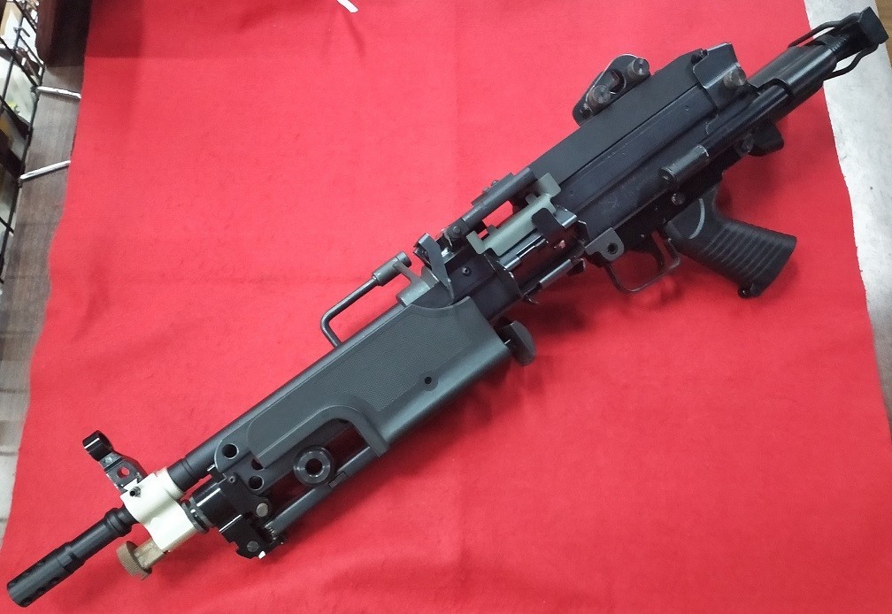 TOP 電動ガン MINIMI M249 パラトルーパー A&K製ボックスマガジン付 初速約71m/s_TOP 電動ガン MINIMI M249 パラトルーパー