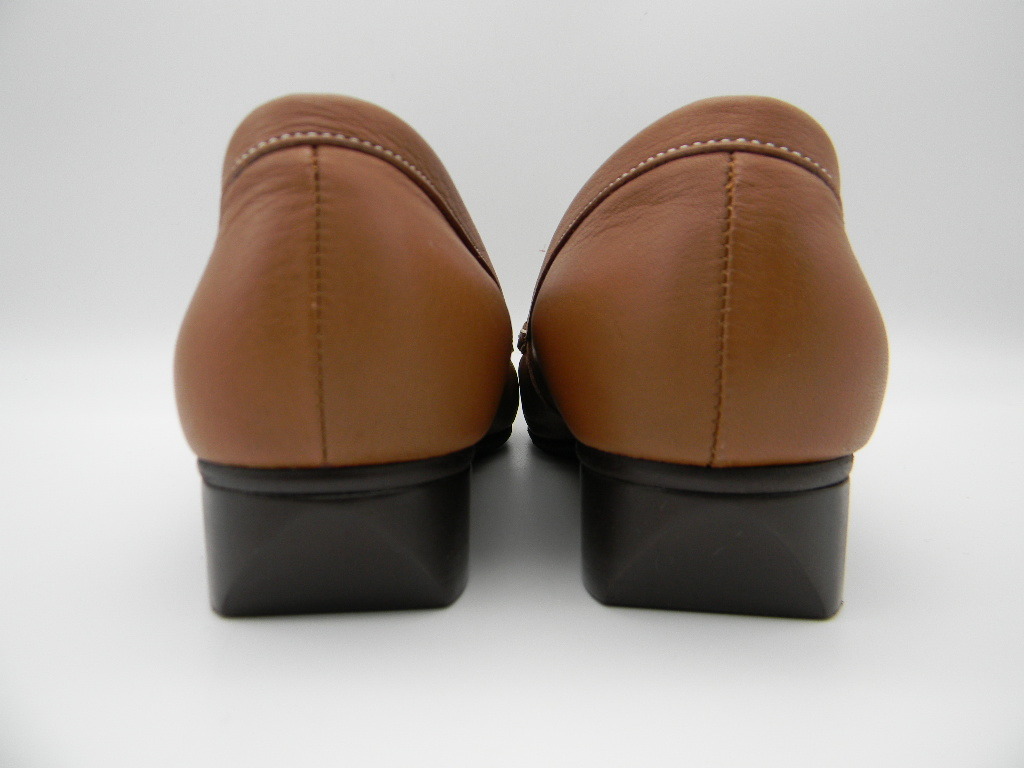 ☆【 shoe mercato VITA NOVA 】★ 茶色の革靴（２３ｃｍ位）表示＝２３．５ｃｍ ローファー パンプスの画像3