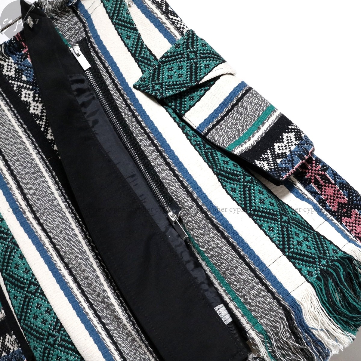 2 新品 22SS sacai ラグ ジャガード ラップ スカート サカイ RUG ジャカード ストライプ マルチ 雪柄 コットン 22-05994 フリンジ_画像3