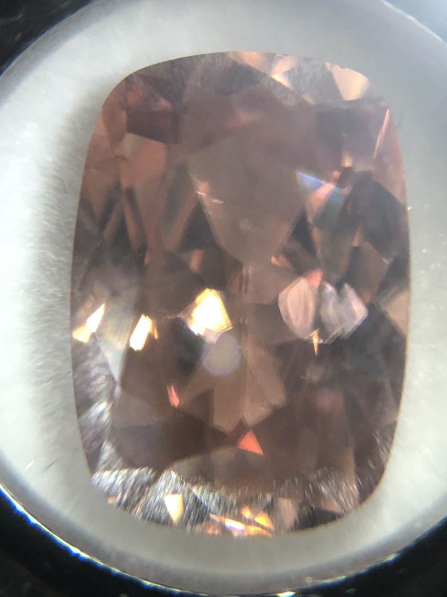 [60 times magnifier clean ] natural pink zircon 2.15ct