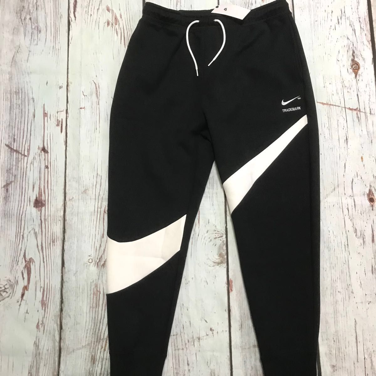 新品未使用品】NIKE ビッグスウォッシュテック フリース 新品未使用品】NIKE ビッグスウォッシュテック フリース