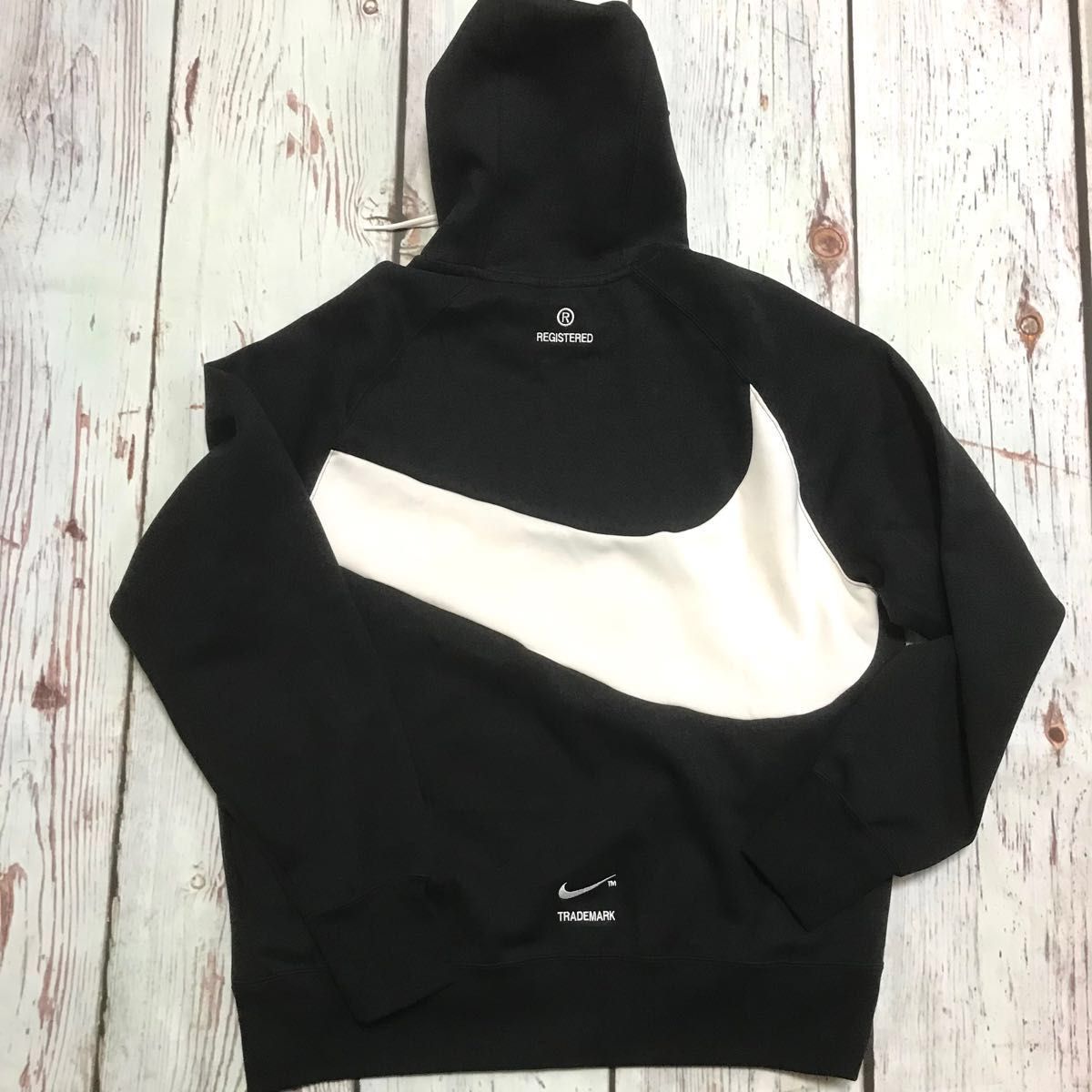 新品未使用品】NIKE ビッグスウォッシュテック フリース 新品未使用品】NIKE ビッグスウォッシュテック フリース