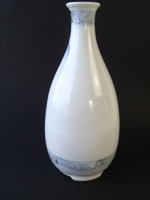  Kutani blue and white ceramics landscape map sake bottle hand .. sake cup and bottle ornament vase .JAPAN Showa era old fine art ①