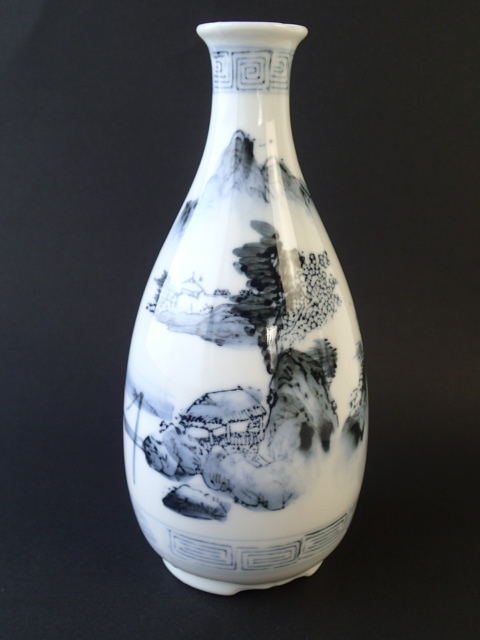  Kutani blue and white ceramics landscape map sake bottle hand .. sake cup and bottle ornament vase .JAPAN Showa era old fine art ①
