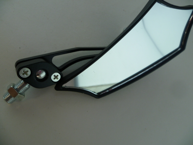 バイクミラー カーボン風 ブラック 新品 バットウイング 左右セット 正ネジ 8㎜対応 簡単設置 角度調整可 ネイキッド 取付 カスタム 修理