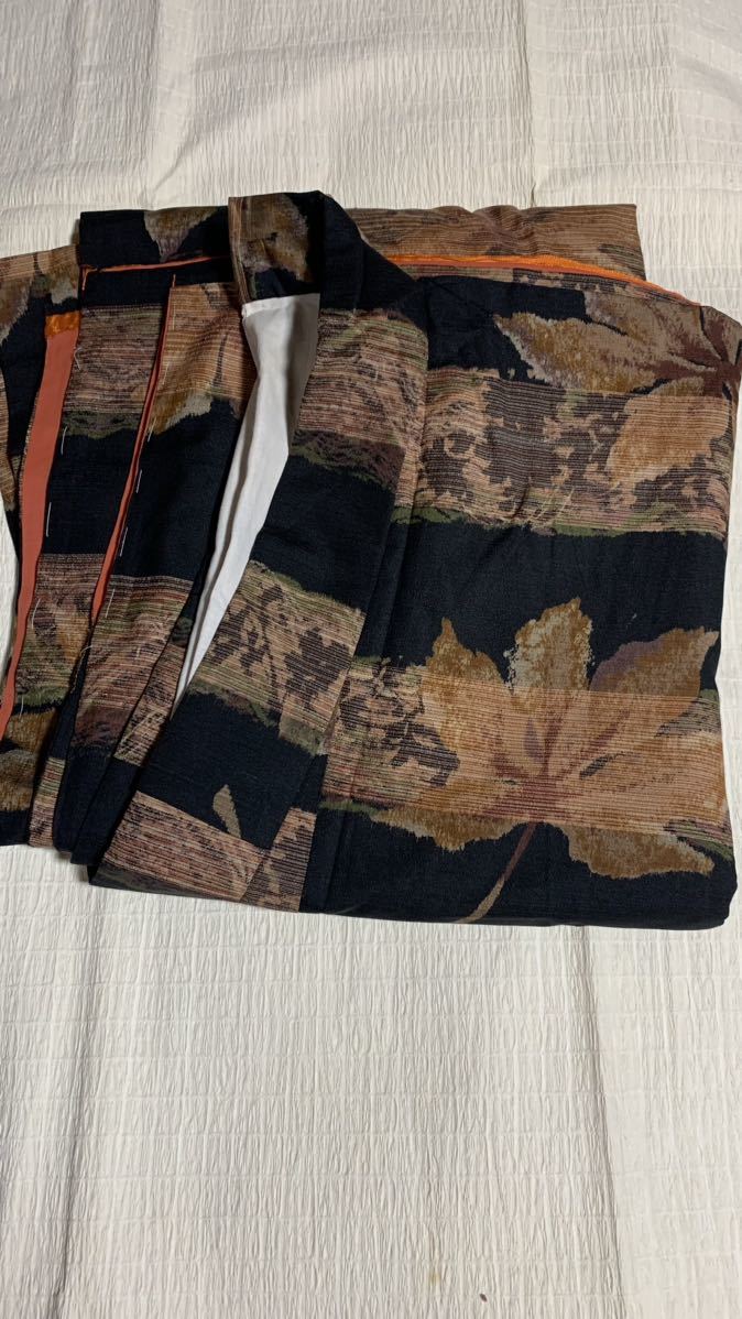 アンティーク着物 正絹縮緬地 黒地に横縞柄に楓の葉模様 A319｜PayPay