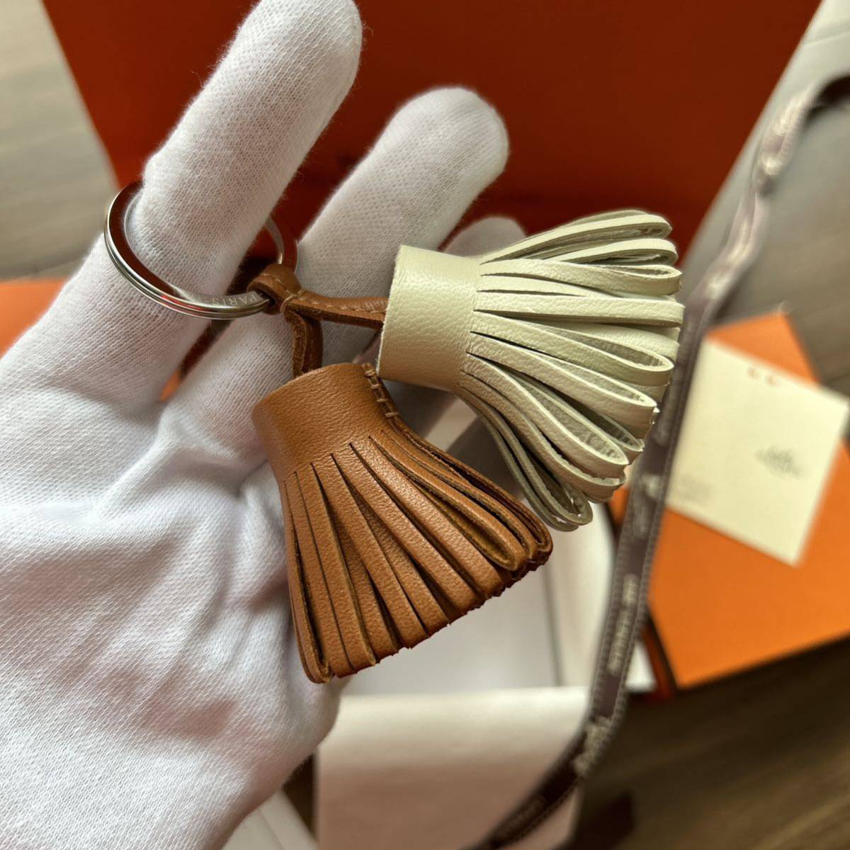 新品HERMES ゴールド&クレ キーリング カルメン・ウノドス | inmano.com.br