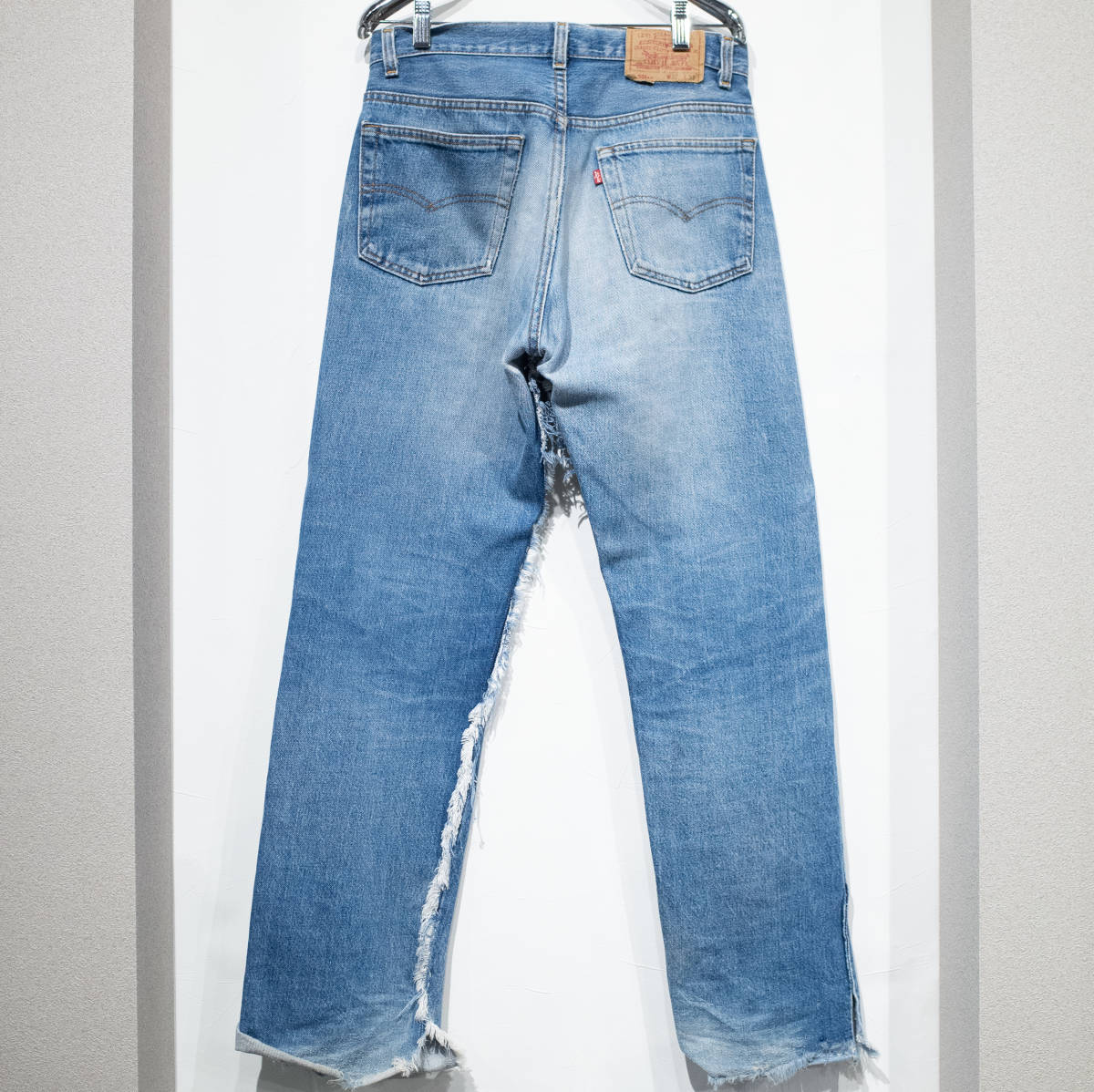 【USA製】W32インチ / Levi’s 501XX リーバース ボタン裏511 再構築 解体 カットオフ ダメージ デニム ジーンズ アメリカ製 フリンジ 加工