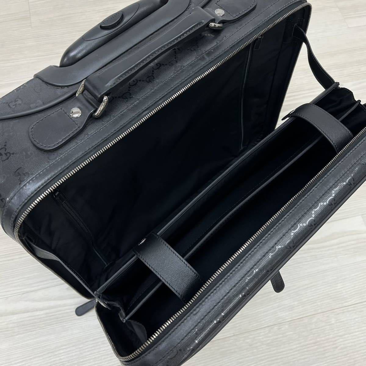 高級 保存袋付き GUCCI グッチ パドロック 鍵付き GG柄 高級 保存袋付き GUCCI グッチ パドロック 鍵付き GG柄