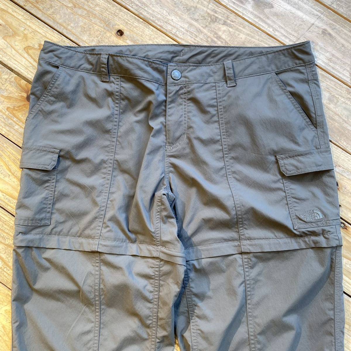 USA古着 ノースフェイス The North Face コンバーチブルパンツ レディース 16サイズ 2way カーキ カーゴ アウトドア キャンプ 登山 P0775_画像1