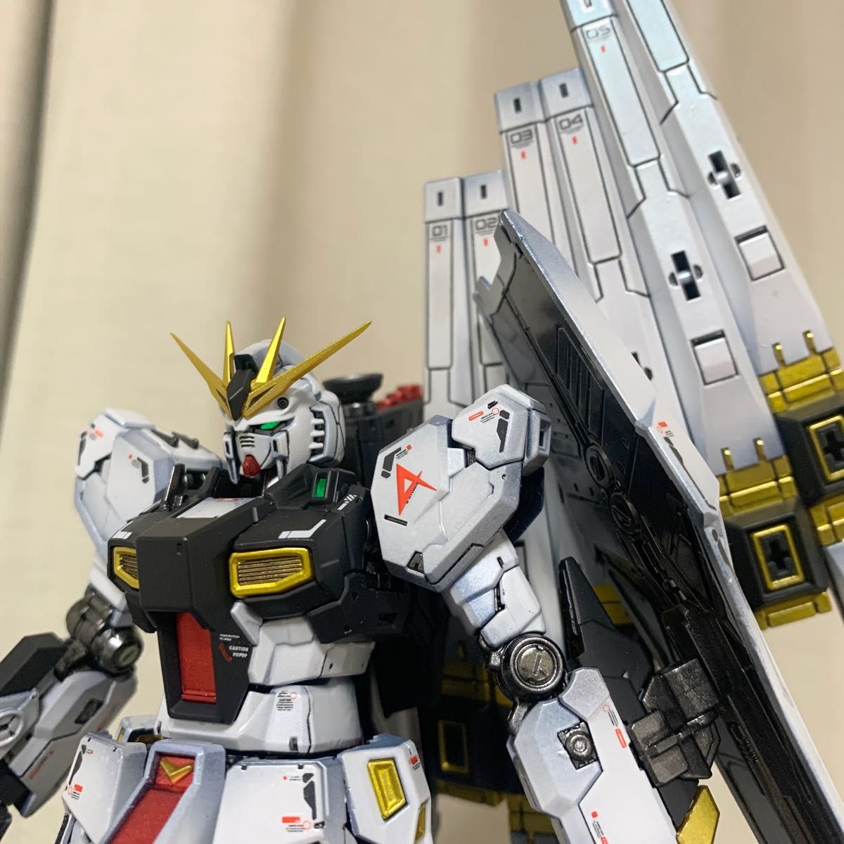 RG νガンダム 全塗装完成品グラデーション&パール塗装ガンプラ