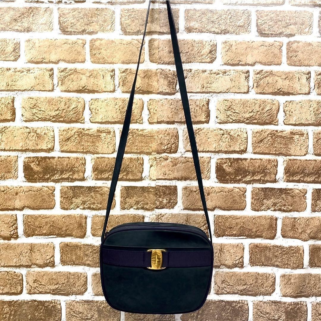 Ferragamo ヴァラ ショルダーバッグ 5706 | qrapp.hu