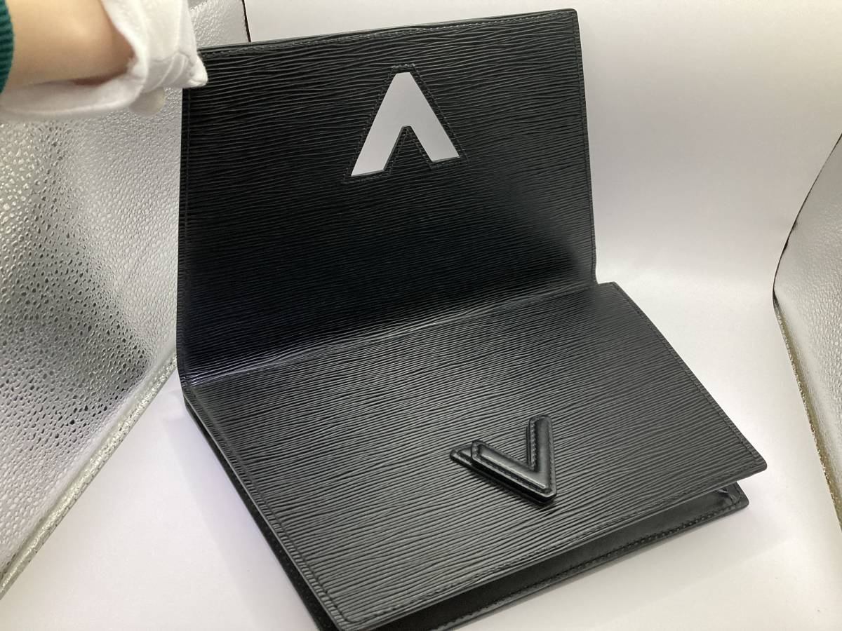 LOUIS VUITTON エピ トラペーズ クラッチバッグ セカンドバッグ