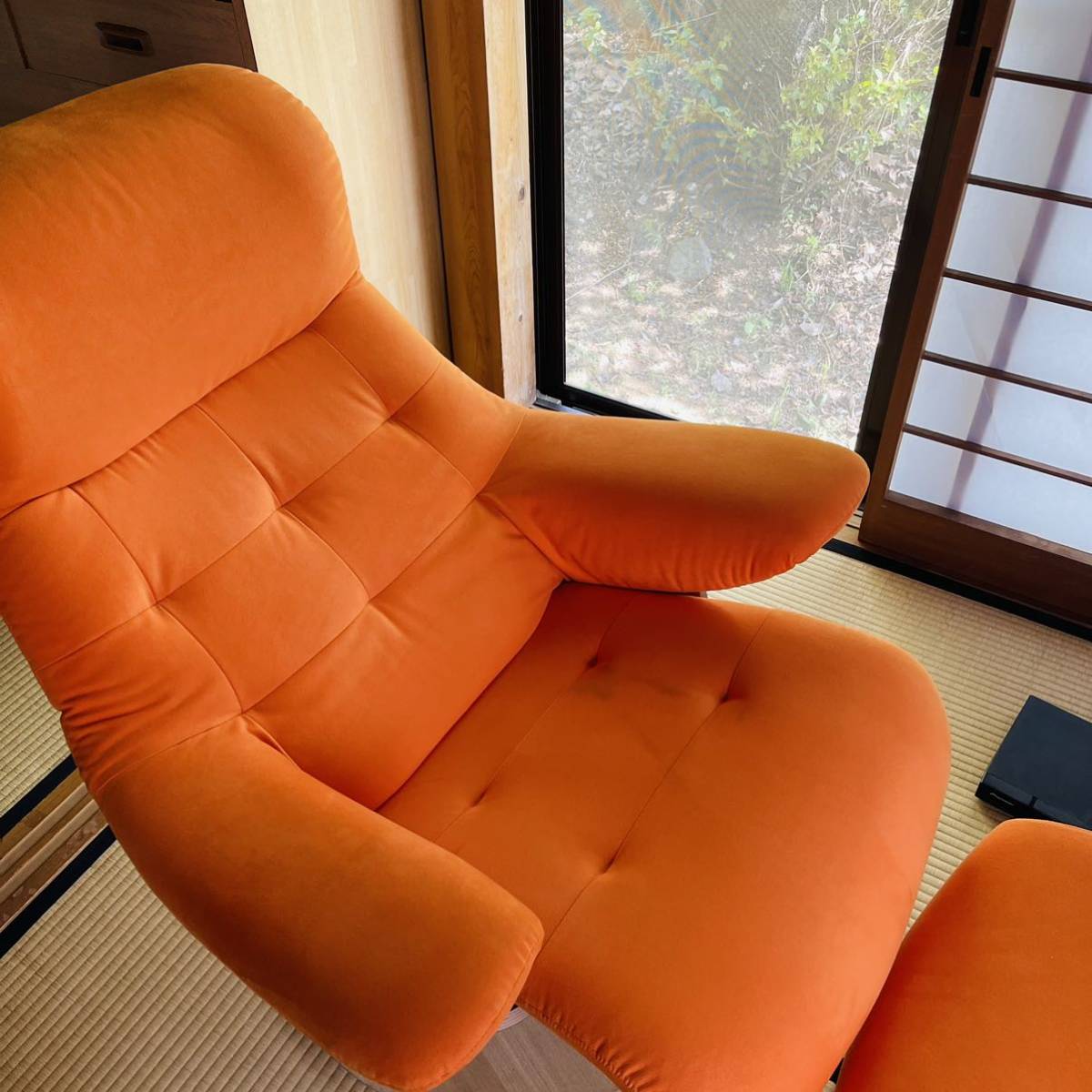 座れば分かる! カリモク☆リクライニングチェア & オットマン セット
