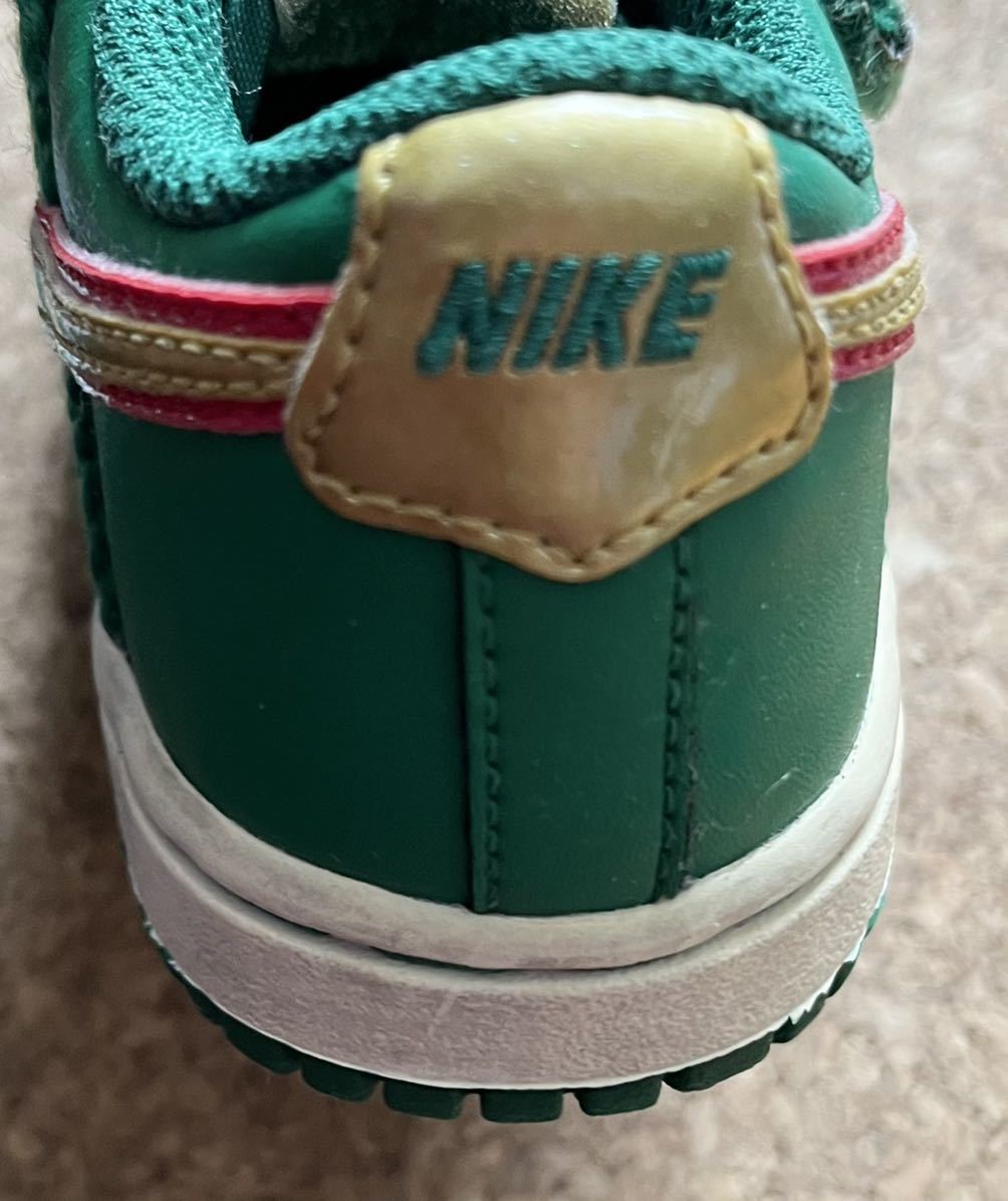 * Nike NIKE спортивные туфли van daru пинетки 13. Gold × зеленый зеленый × золотой цвет обувь обувь ребенок Kids б/у 