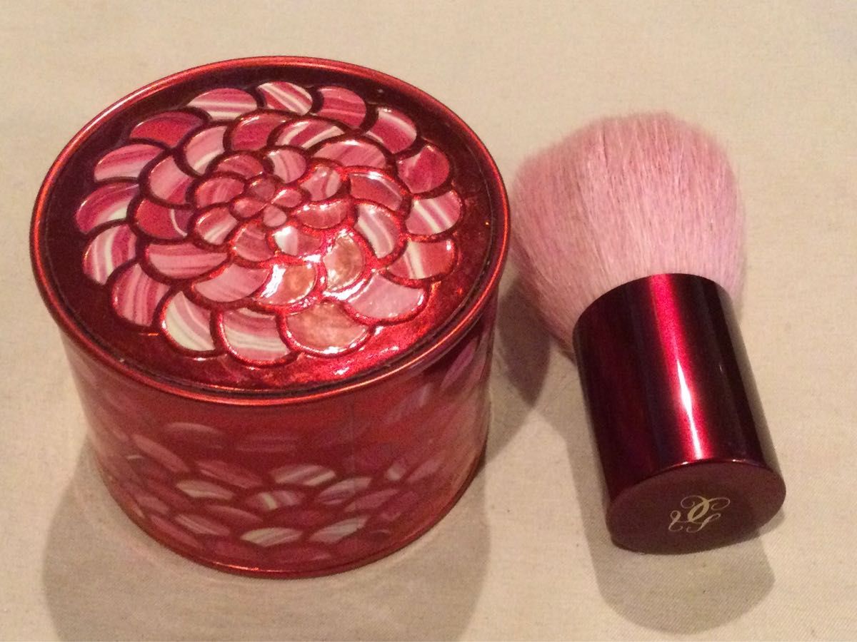 GUERLAIN ゲラン 「メテオリット ビーユ レッドパステル GUERLAIN ゲラン 「メテオリット ビーユ レッドパステル
