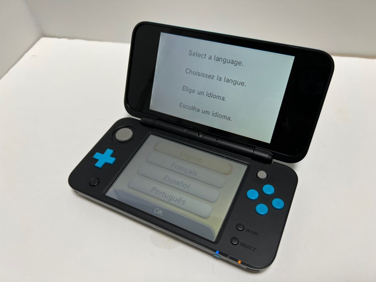 任天堂 New Nintendo 2DS XL 海外版 ブラックターコイズ セット