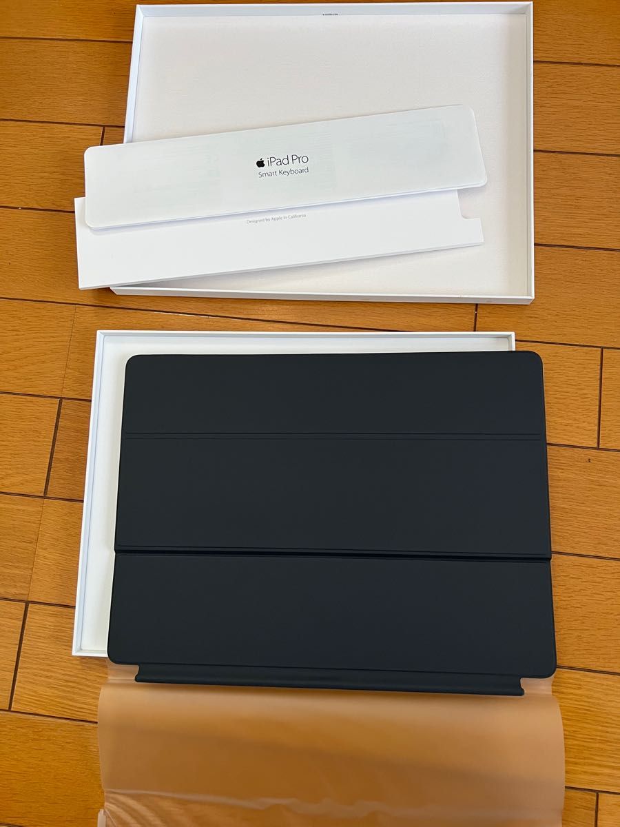 完売未使用品！iPad Pro12.9インチ スマートキーボード iPhone Apple アップル アイパッド第1世代 第2世代