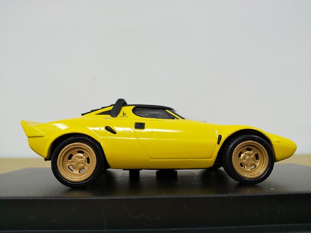 ■ Revell レベル『1/43 LANCIA STRATOS イエロー ランチアストラトス モデルミニカー』_画像4