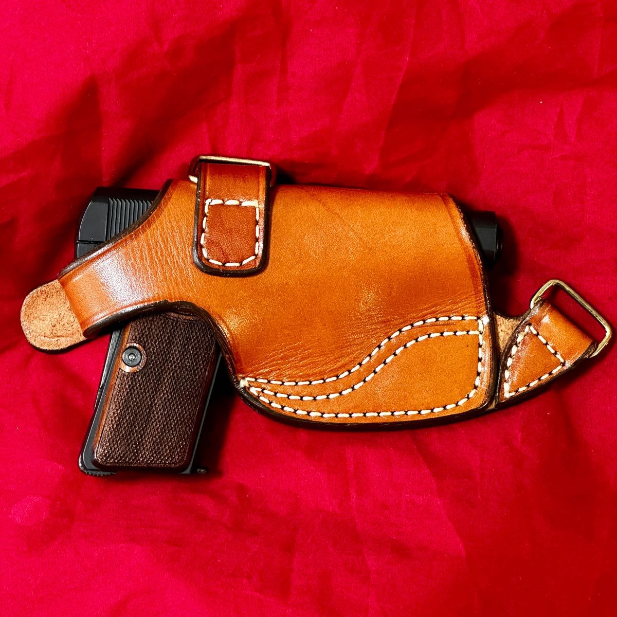 半額SALE Triple K Holster 中型オートマチック用 革製ショルダー