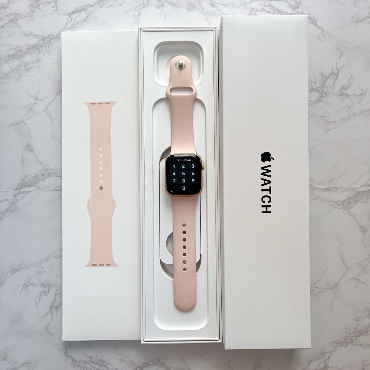 Apple Watch SE GPSモデル 40mm ピンクサンドスポーツバンド MYDN2J/A