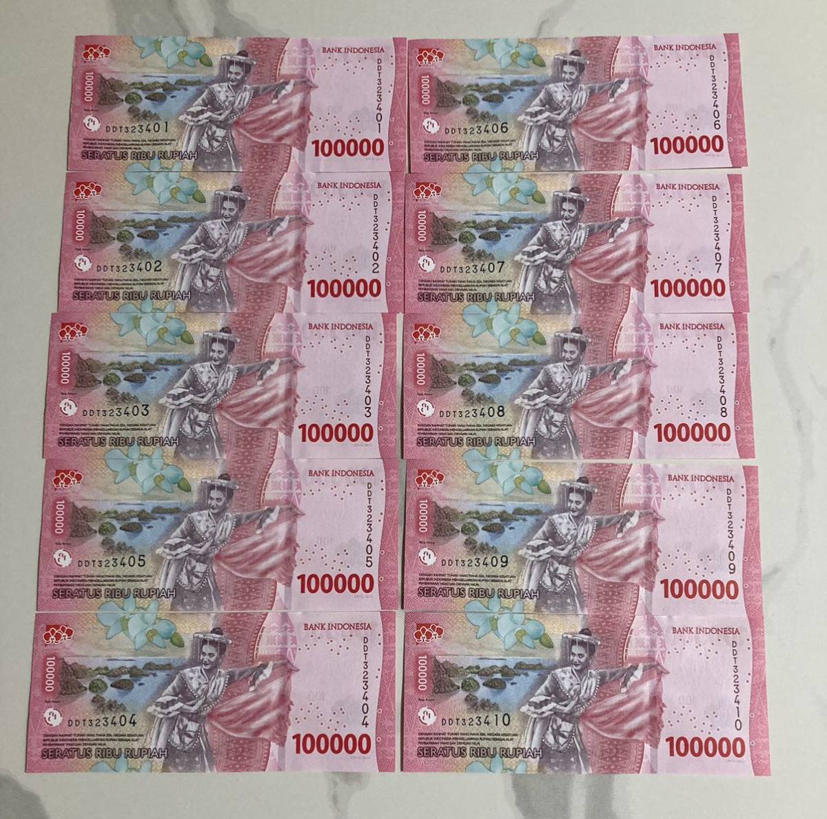 6周年記念イベントが 旧紙幣 東南アジア インドネシア 500ルピア