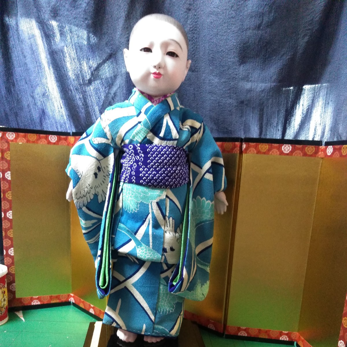 東光の市松さんの男の子に、着物を着せました、とても可愛いお顔 東光の市松さんの男の子に、着物を着せました、とても可愛いお顔